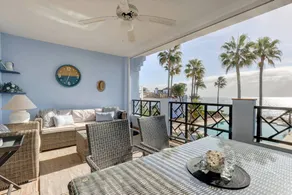Appartement avec internet haut débit, jardin et terrasse | Vue jardin - Image 4