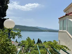 House with terrace, BBQ & garden | Sea view - Image 4