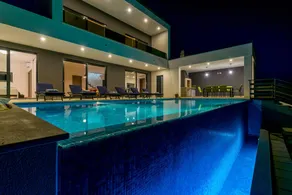 Fully equipped nice villa with pool, barbecue & terrace | Pet-friendly - Image 4