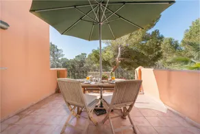 Flat with terrace - Image 5