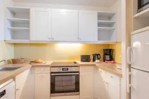 Charming apartment with pool & terrace | Pets allowed - Image 4