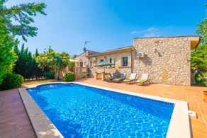 Villa mit Garten, Terrasse und Grill - Image 3