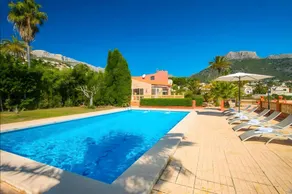 Holiday Home 'Blanco' with Sea View, Wi-Fi and Air Conditioning - Image 5