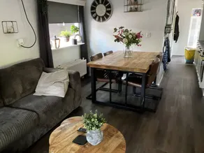 Dedicated room with pool & terrace - Image 2
