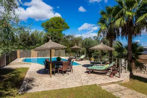 Holiday home with BBQ, pool & terrace | Mountain view - Image 4