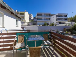 Flat with terrace & barbeque | Garden view - Image 2