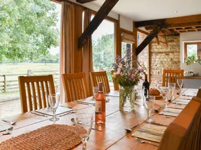 Family-oriented nice cottage with garden | Pets allowed - Image 5