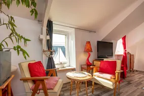 Child-friendly studio with barbecue, garden & terrace | City view | Good for workation - Image 5