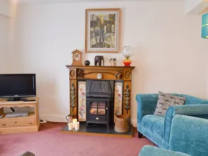 Child-friendly cottage with BBQ & garden | Pet-friendly - Image 3