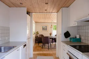 Child-friendly holiday home with garden, terrace & barbeque | Pet-friendly - Image 5