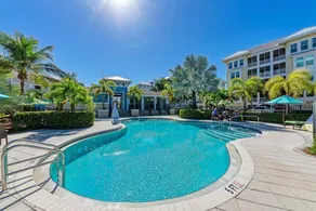Flat with heated pool & terrace - Image 3