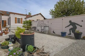 Bed & breakfast with garden, barbecue & terrace - Image 4