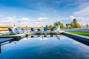 Ferienhaus mit privatem Pool, Terrasse und Whirlpool - Image 4