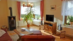 Holiday home with garden & barbeque | Panoramic view - Image 5