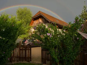 Holiday apartment with barbecue & garden - Image 4