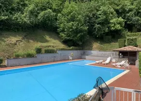 Appartement entièrement équipé avec terrasse, jardin et piscine | Vue lac | Avec animaux acceptés - Image 3