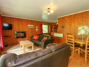 Fantastico cottage adatto alle famiglie con giardino | Ammette cani - Image 3