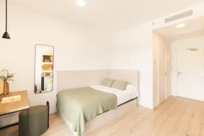 Letting with terrace - Image 3