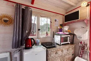 Children-friendly bed and breakfast with hot tub, barbeque & garden | Garden view | Pets allowed - Image 3