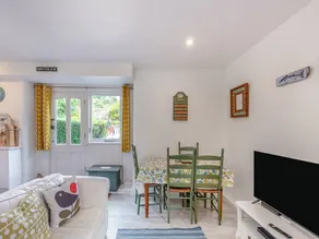 Cottage with garden & pool | River view - Image 5