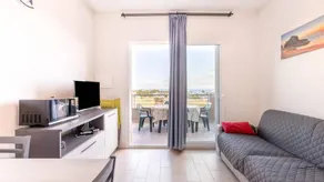 Apartment mit Terrasse und Pool - Image 3