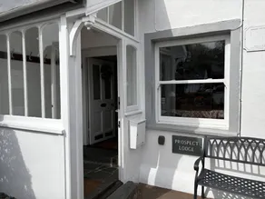 Family-friendly cottage with garden | Dogs allowed - Image 2