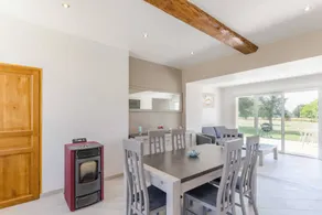 Fully equipped gite with terrace, barbeque & private pool - Image 5
