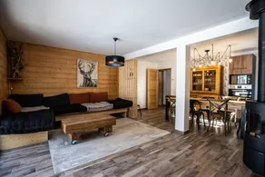 Fantastico chalet adatto alle famiglie con terrazza, griglia e piscina | Accanto allo sci - Image 2