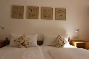 Appartement convivial et familial avec jardin, sauna et piscine - Image 4