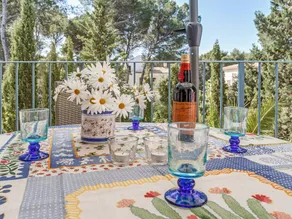 Holiday home with barbeque, terrace & garden | Garden view | Next to the beach | Pets are welcome - Image 3