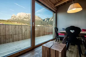 Appartamento con giardino, sauna e terrazza | Vista sulla montagna | Ideale per lavorare da remoto - Image 2