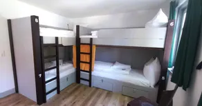 Hostel | City view - Image 5