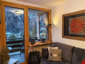 Alpine Home in Central Campiglio: Parking, Wi-Fi & Dolomites View - Image 2