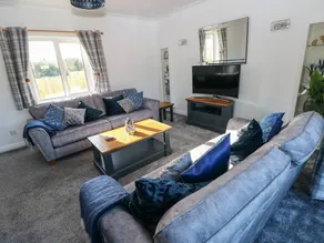 Family-oriented pleasant cottage with garden | Dogs allowed - Image 4