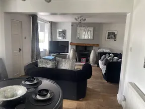 Maravillosa casa apta para niños con jardín | Vistas al lago | Se admiten mascotas - Image 4