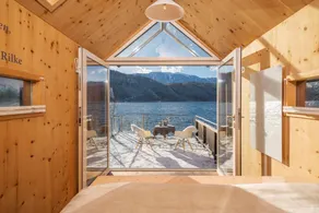 Resort | Lake view - Image 3