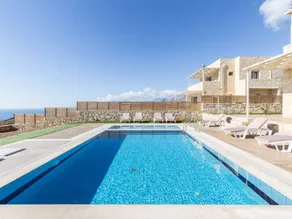 Holiday home with private pool, garden & BBQ | Sea view - Image 3