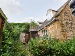 Children-friendly wonderful cottage with garden | Pets are welcome - Image 3