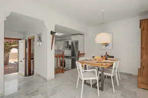 Voll ausgestattetes Ferienhaus mit Terrasse, Grill und Pool | Meerblick | Perfekt für die Arbeit von Zuhause - Image 4