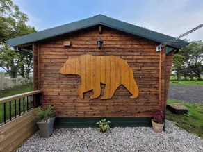 Cabin with garden - Image 4