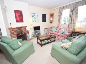 Cottage with garden & barbeque - Image 4