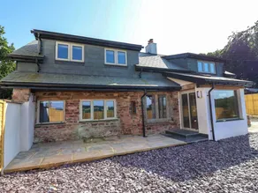 Family-friendly nice cottage with garden | Pets are welcome - Image 2