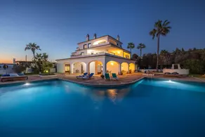 Appartement de vacances avec piscine, jardin et terrasse | Vue jardin - Image 5