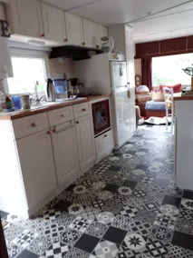 Mobile home with terrace & garden | Lake view | Dogs allowed - Image 2