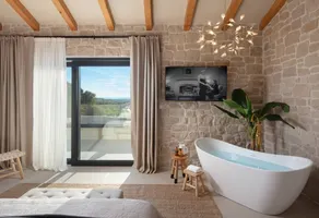 Fully equipped ample holiday home with terrace, BBQ & heated pool | Garden view | Pets are welcome - Image 3