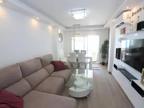 Apartamento vacacional con terraza | Vistas a la montaña - Image 4
