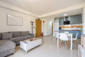 'Ágora Alhambra' Apartment with Mountain Views, Shared Pool, and Air Conditioning - Image 3