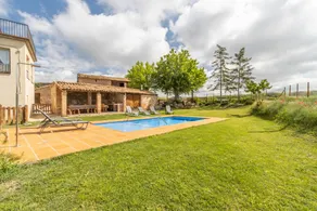 Family-friendly holiday home with pool, terrace & garden | Mountain view | Pets allowed - Image 2