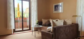 Flat with garden - Image 5