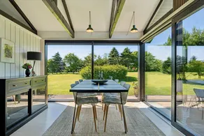 Fully equipped spacious holiday home with BBQ & terrace | Pet-friendly - Image 4